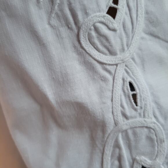 Vtg White Placemats 4 Cutwork Floral Embroidery Scallop Edge Cotton RN 59757 - Picture 10 of 16